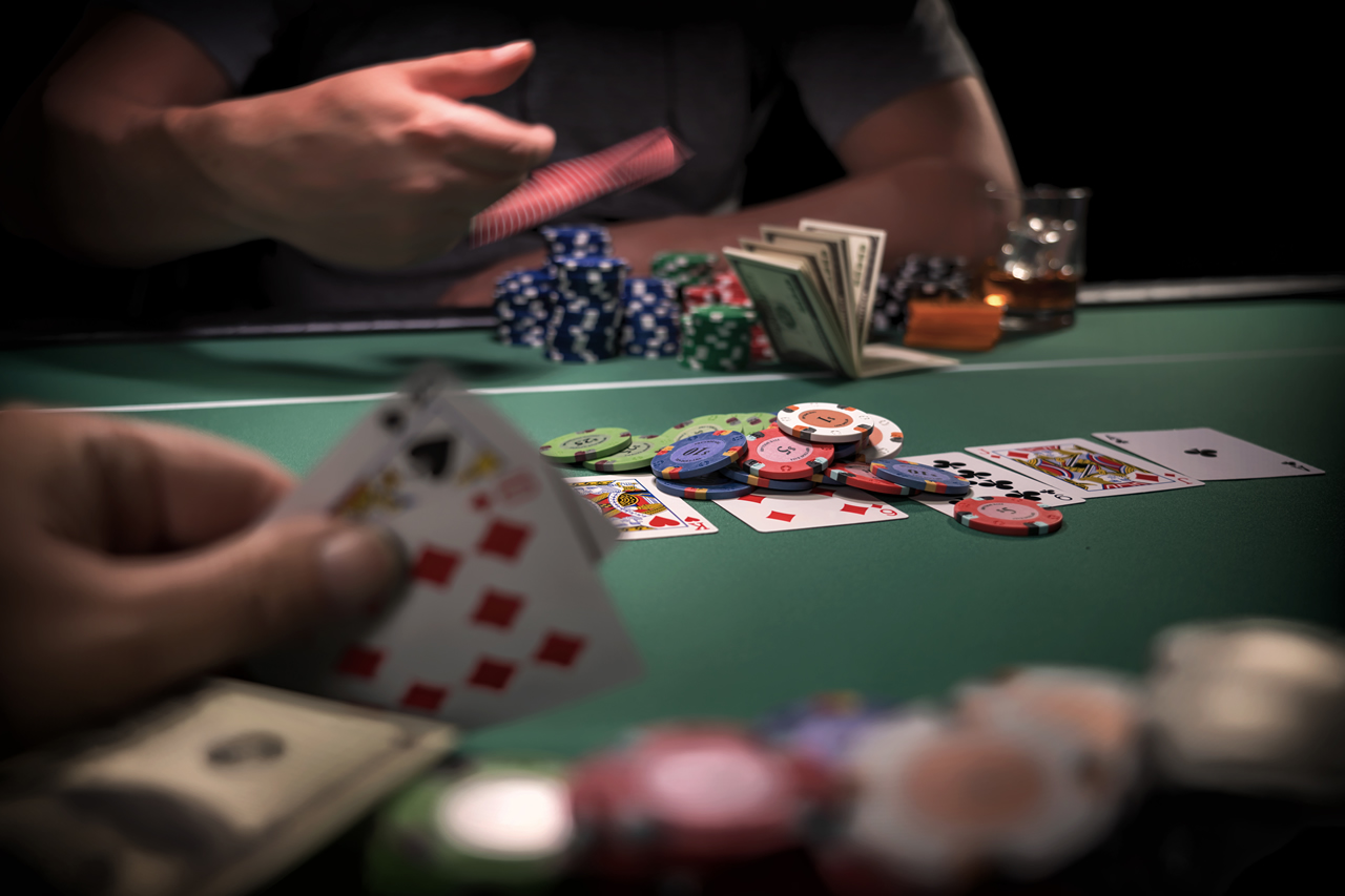 high-stakes-poker-game